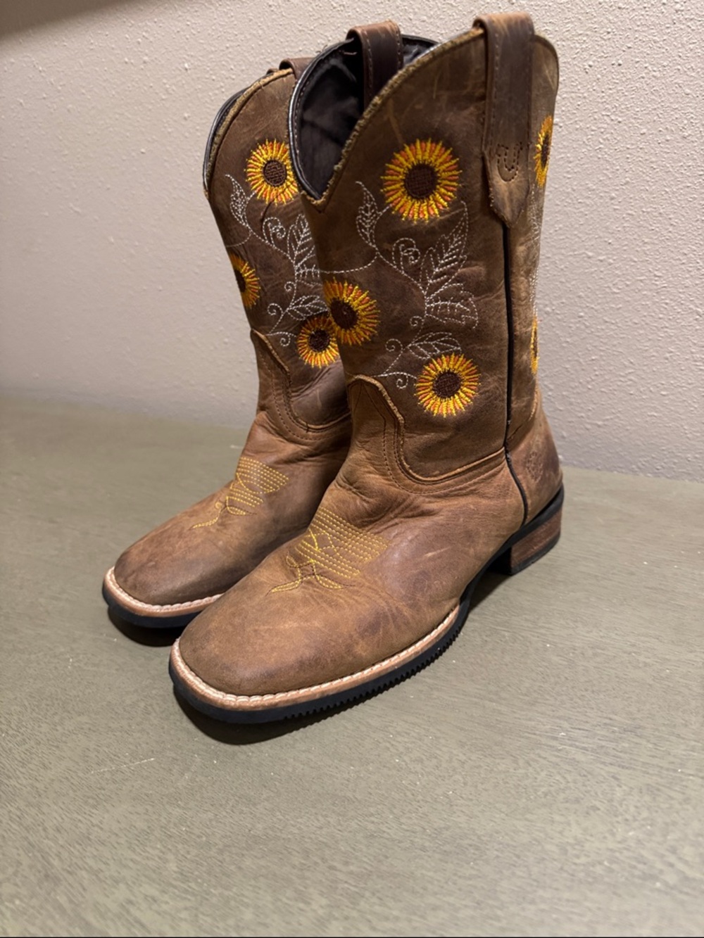 Kids Brown Sunflower Embroidered Western Boots size 5